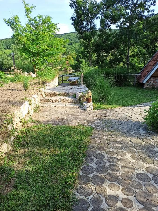 Bungalov Cozy Una Kulen Vakuf Exteriör bild