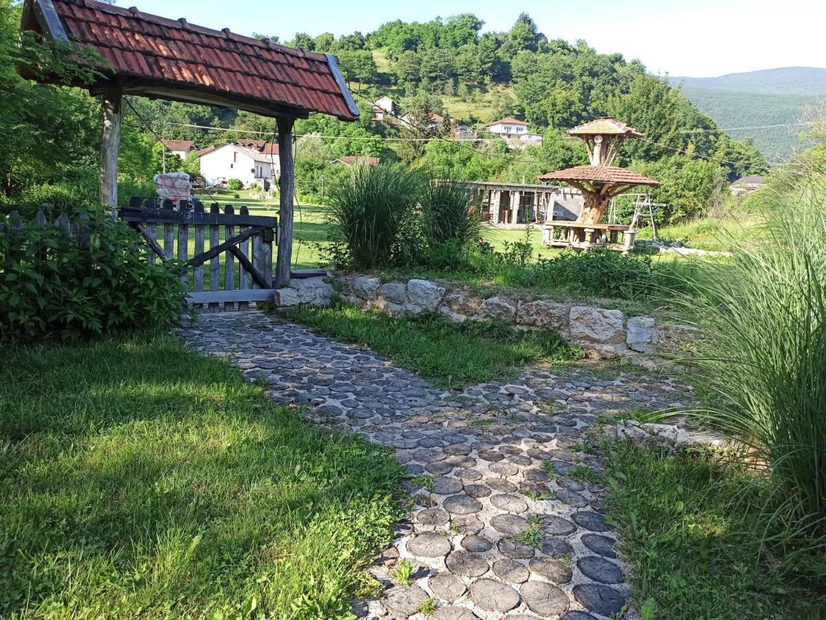 Bungalov Cozy Una Kulen Vakuf Exteriör bild